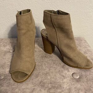 Madden girl heel sandals